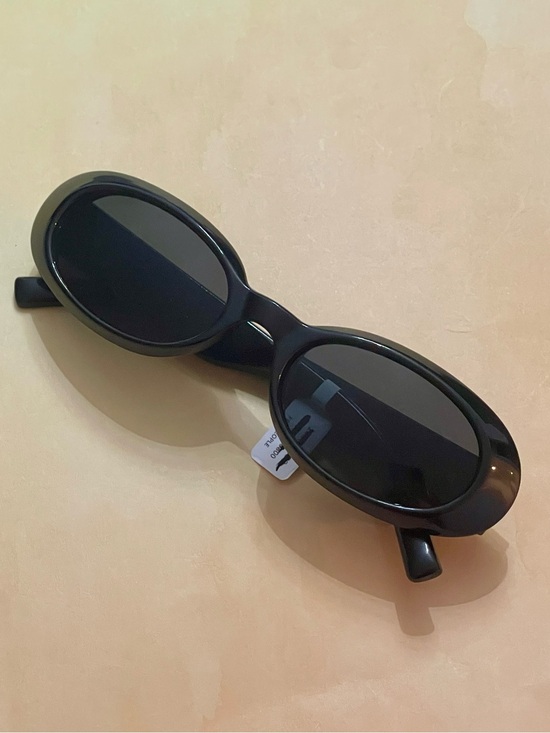 Free People Accessories - Free People Glossy Black Slim Oval Retro Boho Sunglasses with gold accents